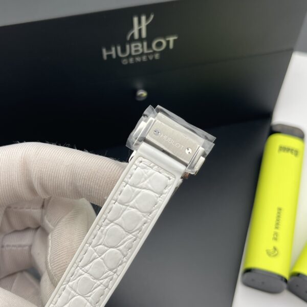 Đồng Hồ Hublot Classic Fusion Diamonds Rep 11 Màu Trắng 33mm (2)