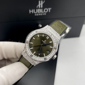 Đồng Hồ Hublot Classic Fusion Diamonds Rep 11 Màu Xanh Lá 33mm (1)