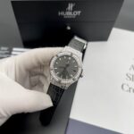 Đồng Hồ Nữ Hublot Classic Fusion Diamonds Màu Xám 33mm (1)