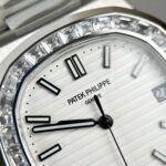 Đồng Hồ Patek Philippe Nautilus 5723 Replica 11 Cao Cấp Nhất 40mm (1)