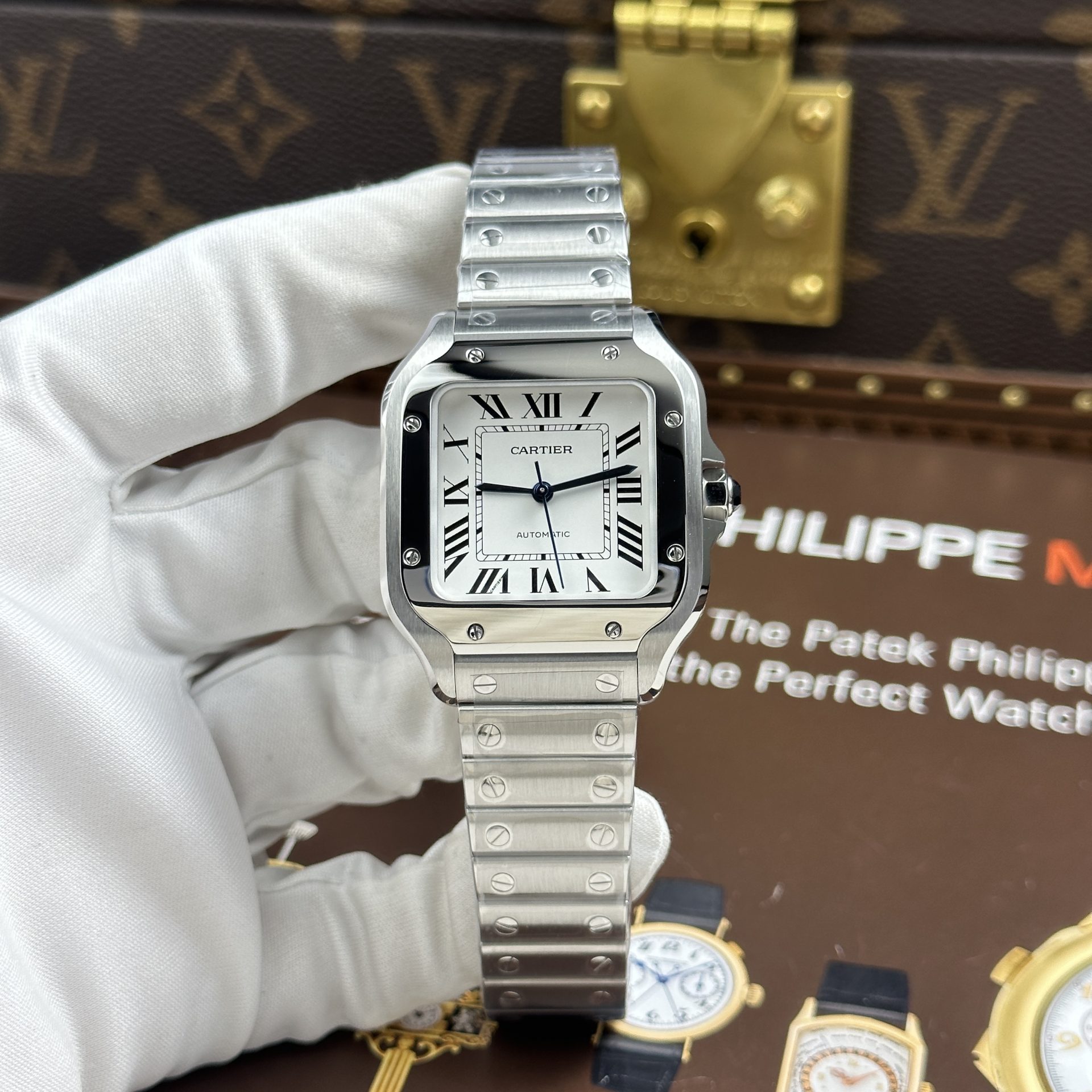 Đồng Hồ Cartier Santos WSSA0029 Replica 11 Nữ Mặt Trắng Máy Thụy Sỹ Nhà Máy BV 35mm (1) Đồng Hồ Cartier Santos WSSA0029 Replica 11 Nữ Mặt Trắng Máy Thụy Sỹ Nhà Máy BV 35mm (2)