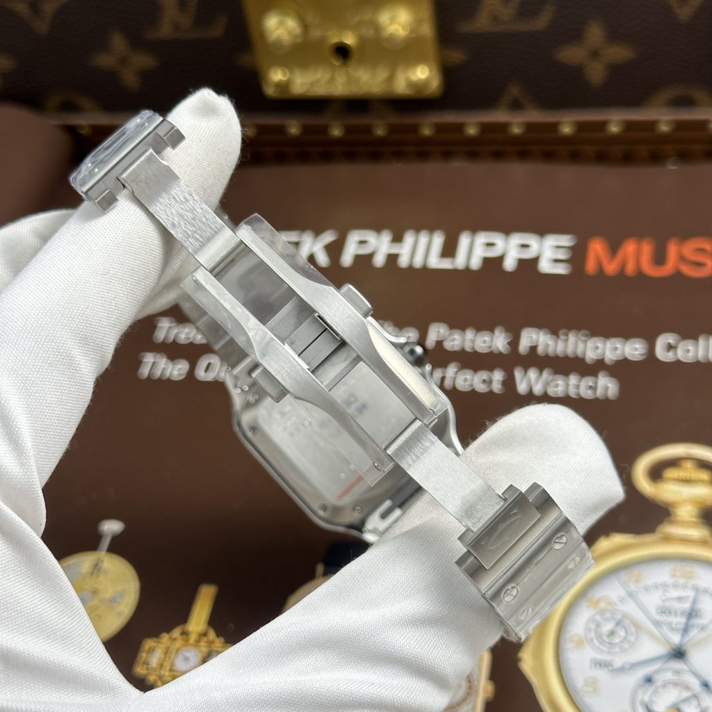 Đồng Hồ Cartier Santos WSSA0029 Replica 11 Nữ Mặt Trắng Máy Thụy Sỹ Nhà Máy BV 35mm (2)