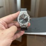 Đồng Hồ Hublot Classic Fusion Màu Xám Đính Đá HB Factory 38mm (6)