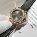 Đồng Hồ Hublot Nữ Đính Kim Cương Moissanite 33mm (1)