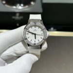 Đồng Hồ Hublot Nữ Độ Kim Cương Moissanite Màu Trắng HBF 33mm (2)