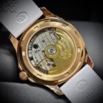Đồng Hồ Patek Philippe Aquanaut 5072R Màu Trắng Mặt Xà Cừ PPF (1)
