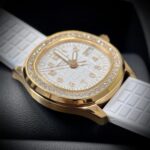 Đồng Hồ Patek Philippe Aquanaut 5072R Màu Trắng Mặt Xà Cừ PPF (1)