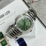 Đồng Hồ Patek Philippe Nautilus 5723 Mặt Xanh Lá Cây Rep 11 40mm (7)