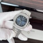 Đồng Hồ Patek Philippe Nautilus 5723 Rep 11 Đính Đá Blue Dial 40mm (1)