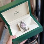 Đồng Hồ Rolex DateJust Nữ Đính Đá Mặt Số Màu Hồng EW 31mm (5)