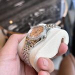 Đồng Hồ Rolex DateJust Nữ Đính Đá Mặt Số Màu Hồng EW 31mm (5)