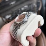Đồng Hồ Rolex DateJust Nữ Mặt Hồng Cọc Số La Mã EW 31mm (3)