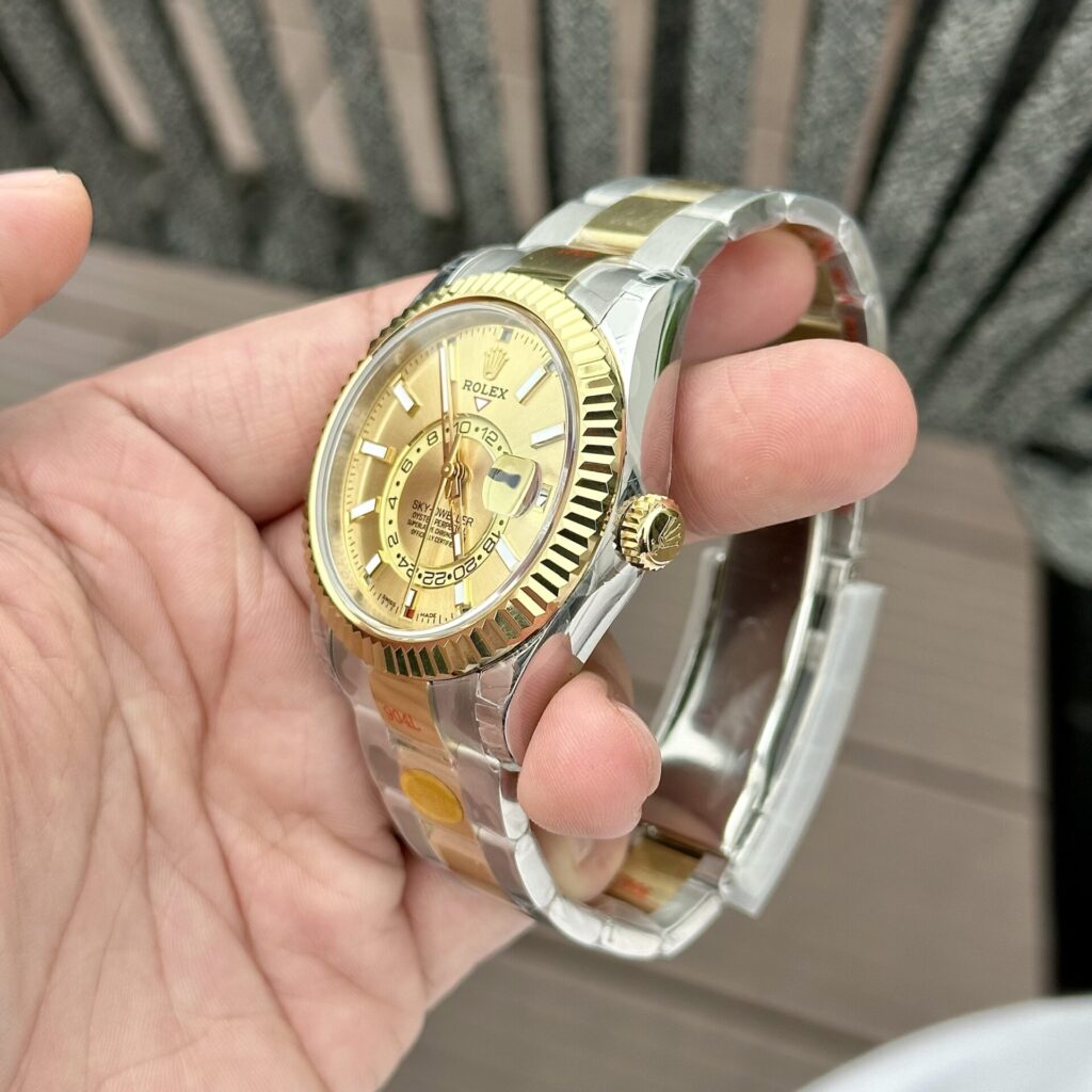 Đồng Hồ Rolex Sky-Dweller Demi Gold Replica N Factory 41mm (1)