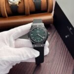 Đồng Hồ Hublot Classic Fusion Ceramic Replica Mặt Xanh Lá Cây JJZ 42mm (1)