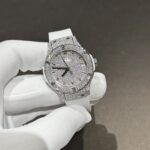 Đồng Hồ Hublot Nữ Màu Trắng Độ Full Kim Cương Moissanite 33mm (6)