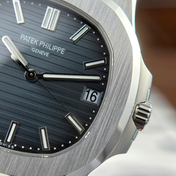 Đồng Hồ Patek Philippe Nautilus 5711 Tinh Chỉnh Full Like Auth Cao Cấp Nhất 40mm (8)
