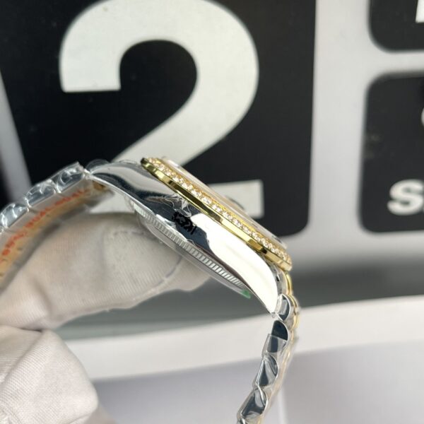 Đồng Hồ Rolex DateJust Nữ Đính Đá Mặt Vàng Champagne EW Factory 31mm (1)