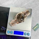 Đồng Hồ Rolex Day-Date 228235 Replica 11 Mặt Số Chocolate GMF 40mm (2)