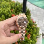 Đồng Hồ Rolex Day-Date Mặt Chocolate Cọc Số La Mã EW 40mm (1)