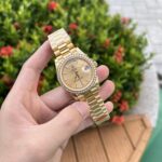 Đồng Hồ Rolex Day-Date Nam Đính Đá Màu Vàng Champagne 40mm (1)
