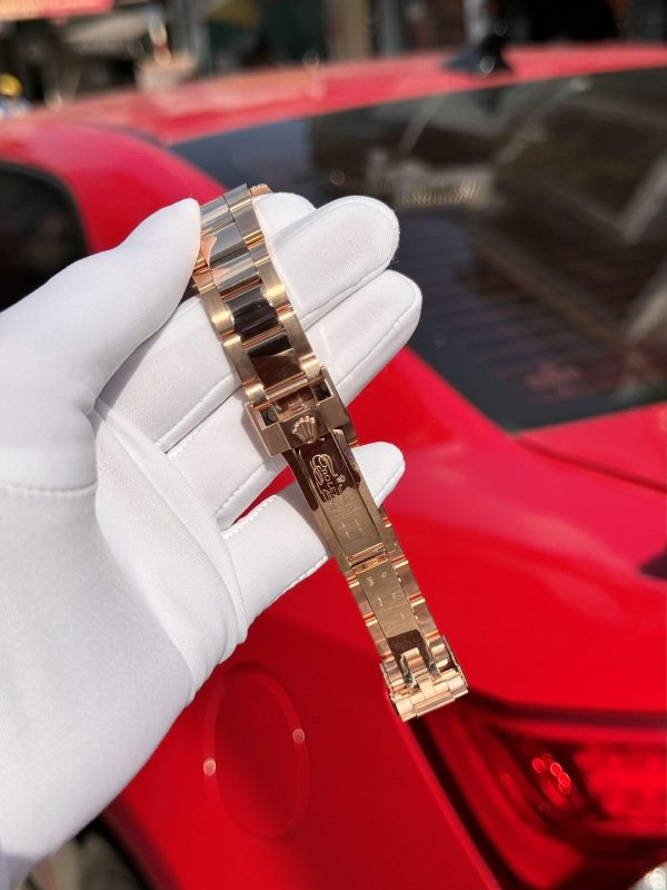Đồng Hồ Rolex GMT-Master II 126755 SARU Rep 11 Bọc Vàng Độ Moissanite Sapphire 41mm (1)