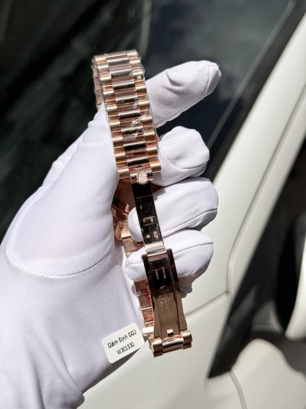 Đồng Hồ Rolex Day-Date Bọc Vàng Đính Moissanite Full Mặt GM V2 40mm (2)