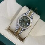 Đồng Hồ Rolex Nữ DateJust Độ Kim Cương Moissanite Mặt Xanh Lá 31mm (3)