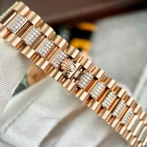 Đồng Hồ Rolex DateJust Bọc Vàng Đính Moissanite Mặt Chocolate 31mm (10)