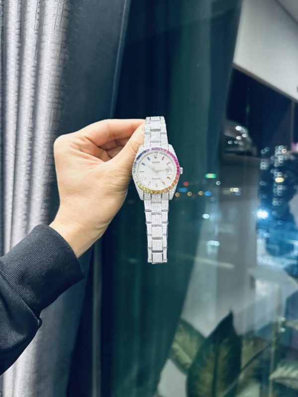 Dong-Ho-Rolex-DateJust-Rainbow-Replica-11-Dinh-Full-Kim-Cuong-Moissanite-41mm-1-768x1024