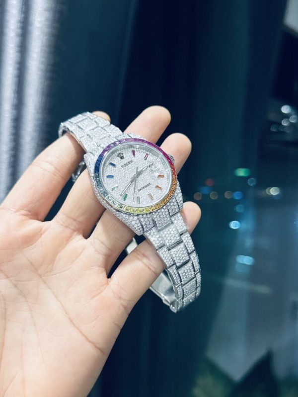 Dong-Ho-Rolex-DateJust-Rainbow-Replica-11-Dinh-Full-Kim-Cuong-Moissanite-41mm-1-768x1024