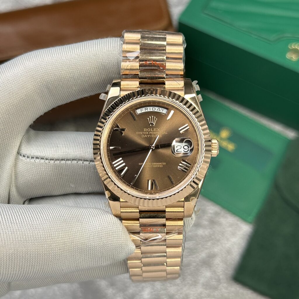 Đồng Hồ Rolex Day-Date 228235 Rose Gold Mặt Chocolate Rep 11 V2 GMF 40mm (2)