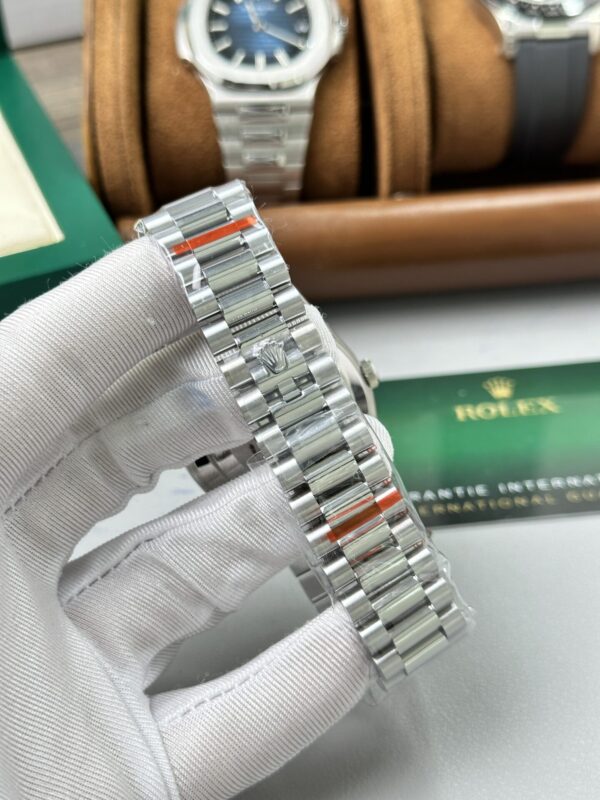 Đồng Hồ Rolex Day-Date 228236 Rep 11 Nặng ~167gr Mặt Đen GM Factory 40mm (1)