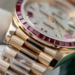 Đồng Hồ Rolex Day-Date Độ Đá Ruby Đỏ Baguette Moissanite GM Factory 40mm (2)