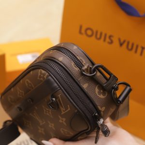 Túi Đeo Chéo Louis Vuitton LV Wearable Wallet Màu Nâu