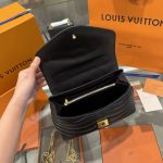 Túi Xách Louis Vuitton LV Hold Me Màu Đen Like Auth 23x15x10cm (5)