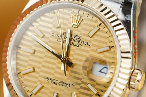 Đồng Hồ Rolex Chế Tác DateJust 126233 Mặt Nếp Gấp Bọc Vàng GM Factory 36mm (2)