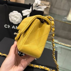 Túi Xách Chanel Classic Nữ Da Bê Màu Vàng Like Auth 20cm (2)