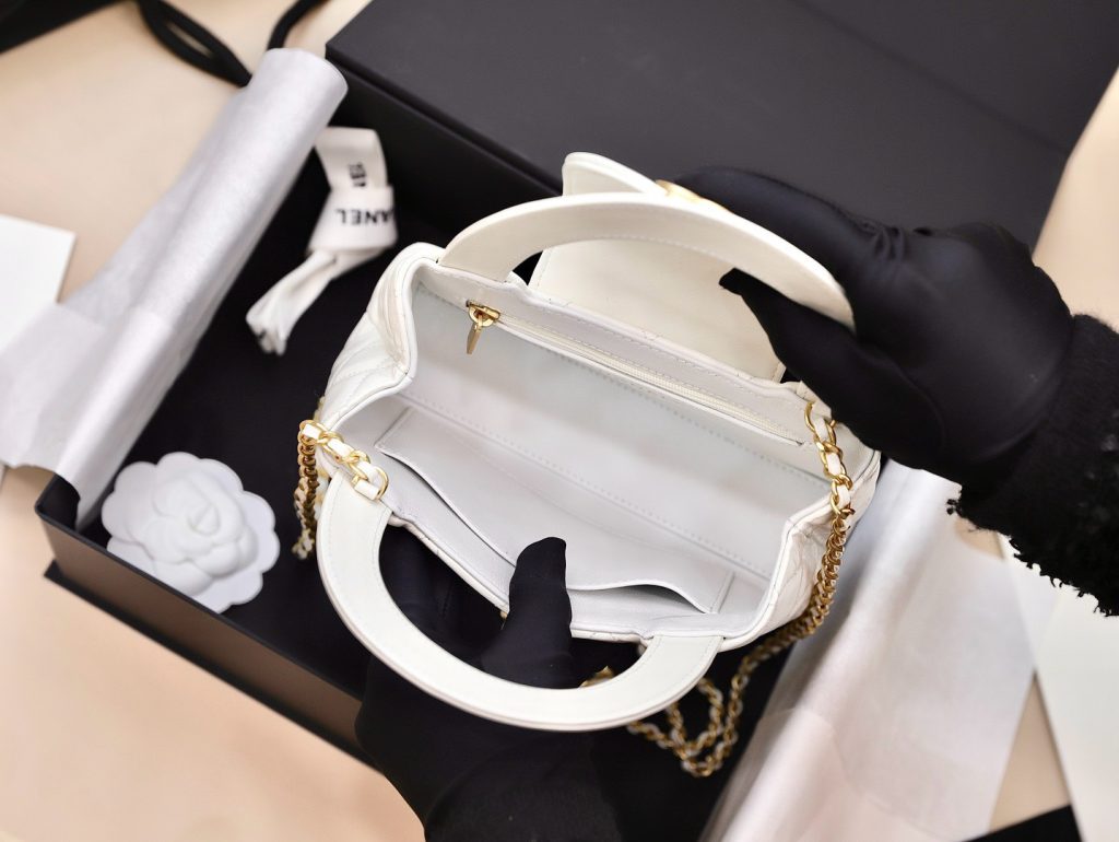 Túi Xách Chanel Kelly Replica 11 Nữ Màu Trắng Khoá Vàng 19x13x7cm (2)