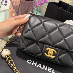 Túi Xách Chanel Ngọc Trai Nữ Màu Đen Khoá Vàng Siêu Cấp 20cm (3)