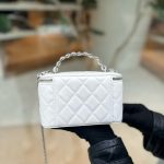 Túi Xách Chanel Vanity Mini Like Auth Nữ Da Bò Màu Trắng 16x10x8cm (2)