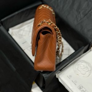 Túi Xách Siêu Cấp Chanel Nữ Da Trơn Màu Nâu Đậm Khoá Vàng 25cm (2)