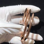 Vòng Tay Cartier Thiết Kế Hình Đinh Tán Chế Tác Vàng Hồng 18K Đính Kim Cương Tự Nhiên (2)
