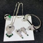 Bộ Vòng Cổ Vòng Tay Bông Tai Và Nhẫn Cartier Les Oiseaux Libres Chế Tác Kim Cương Tự Nhiên Vàng Trắng 18K (2)