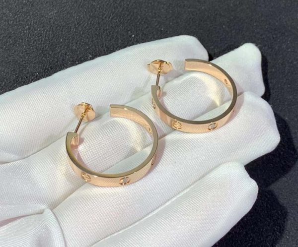 Bông Tai Cartier Love Chế Tác Vàng Hồng 18K Đính Kim Cương Tự Nhiên (2)