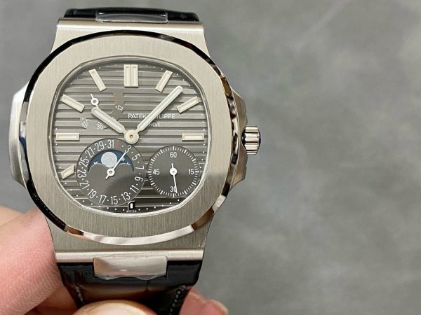 Đồng Hồ Patek Philippe Rep 11 Nautilus 5712 Mặt Xám Khói Nhà Máy PPF 40mm (6)