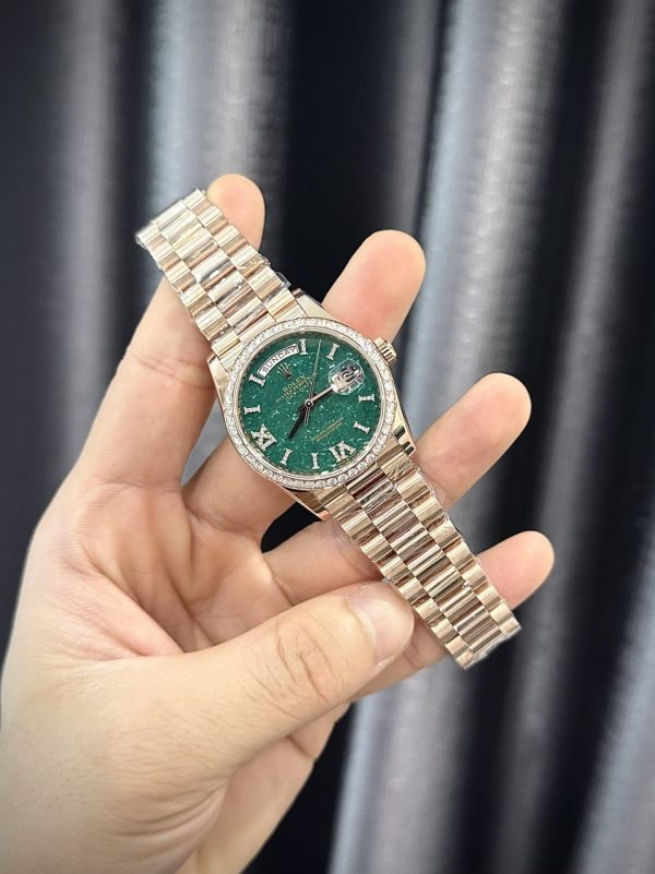 Đồng Hồ Rolex Day-Date 128235 Bọc Vàng 18K Đính Moissanite Mặt Số Đá Turquoise 36mm (3)