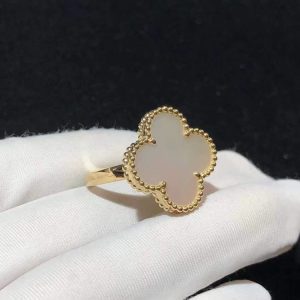 Nhẫn Nữ Van Cleef & Arpels Vintage Alhambra Khảm Xà Cừ Vàng 18K Chế Tác (2)