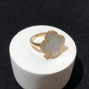 Nhẫn Nữ Van Cleef & Arpels Vintage Alhambra Khảm Xà Cừ Vàng 18K Chế Tác (2)