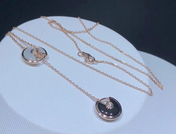 Vòng Cổ Chế Tác Amulette De Cartier Đá Quý Kim Cương Vàng Hồng 18K (2)