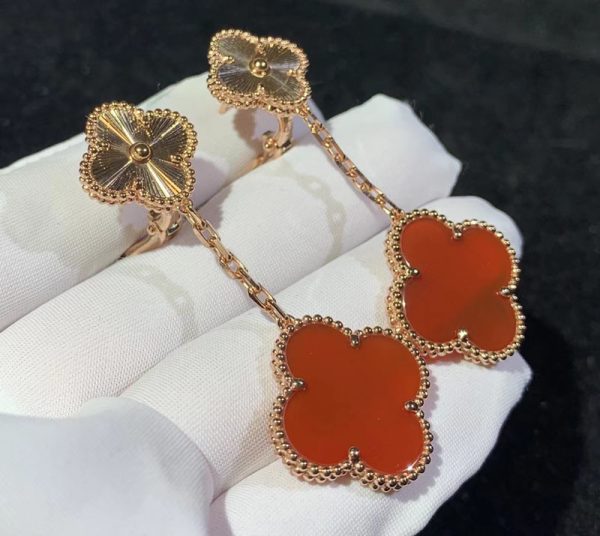 Bông Tai Van Cleef & Arpels Vintage Alhambra Nữ Màu Đỏ Chế Tác Vàng Hồng 18K (2)